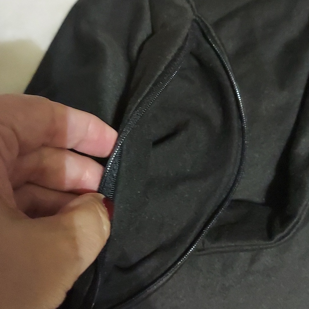 Beyond Yoga Infinity Scarf with Zippered Pocket - Picture 4 of 4